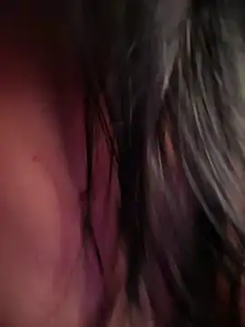 YoungHotMilf97 online show from 04-05-26, 09:21