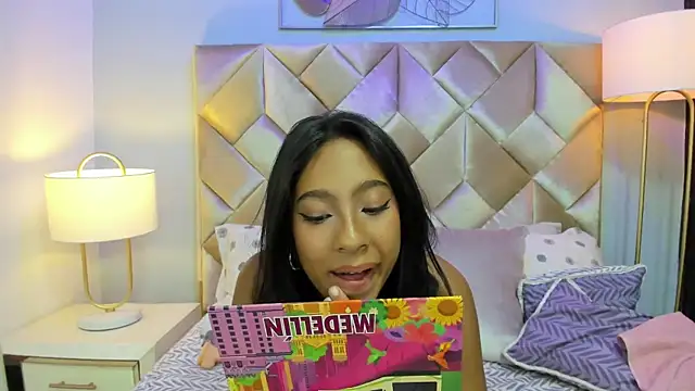 JasmineRoss 1 online show from 03-11-25, 01:16
