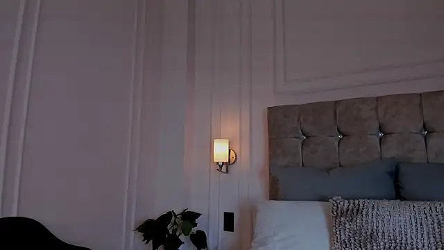 JasmineRoss 1 online show from 11-06-25, 09:41