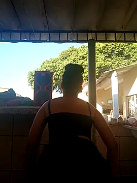 Snapshot of gatinha_18 chatting on 09-10-25, 07:24 gatinha 18 online show from 09-10-25, 07:24