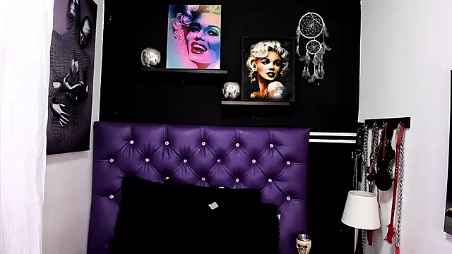 Snapshot of angellyhorny chatting on 05-05-26, 01:25 angellyhorny online show from 05-05-26, 01:25
