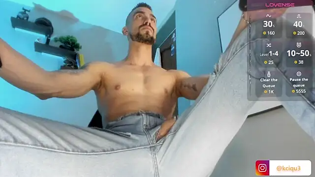 K cique online show from 11-08-25, 10:24