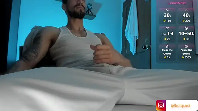 K cique online show from 10-24-25, 11:31