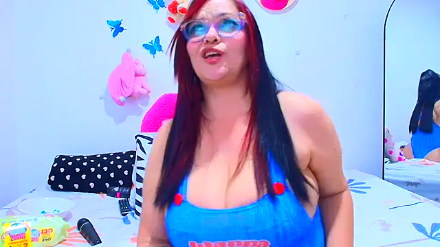 Snapshot of Veronica_Milf1 chatting on 03-13-25, 06:05 Veronica Milf1 online show from 03-13-25, 06:05