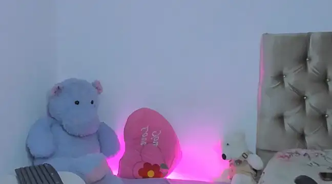 Snapshot of Lilo_hell chatting on 03-01-25, 02:26 Lilo hell online show from 03-01-25, 02:26