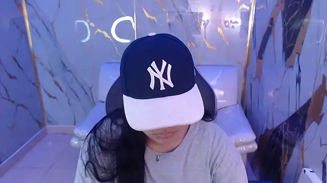 Snapshot of melany_rouse18 chatting on 09-24-25, 01:50 melany rouse18 online show from 09-24-25, 01:50