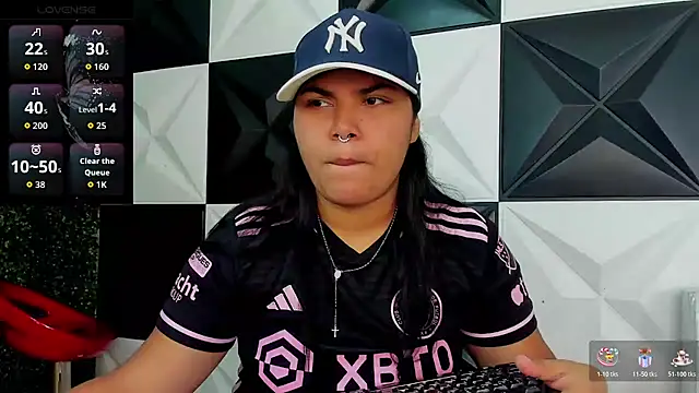 Snapshot of melany_rouse18 chatting on 02-14-26, 03:07 melany rouse18 online show from 02-14-26, 03:07