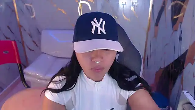 Snapshot of melany_rouse18 chatting on 10-08-25, 12:39 melany rouse18 online show from 10-08-25, 12:39