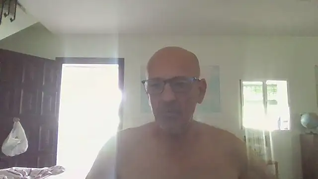 Snapshot of llopaco chatting on 07-06-26, 11:17 llopaco online show from 07-06-26, 11:17