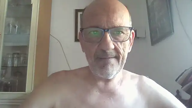 Snapshot of llopaco chatting on 09-10-25, 11:31 llopaco online show from 09-10-25, 11:31