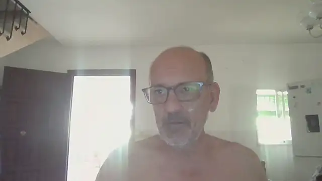 Snapshot of llopaco chatting on 06-21-26, 10:10 llopaco online show from 06-21-26, 10:10