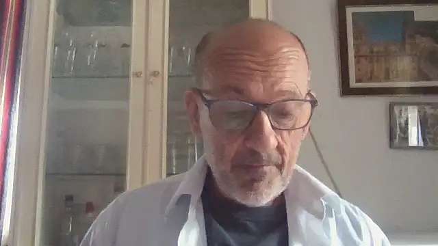Snapshot of llopaco chatting on 10-10-25, 03:02 llopaco online show from 10-10-25, 03:02