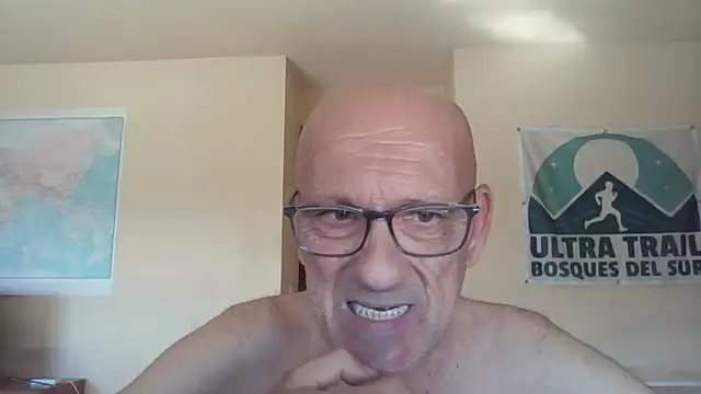 Snapshot of llopaco chatting on 09-14-25, 09:53 llopaco online show from 09-14-25, 09:53
