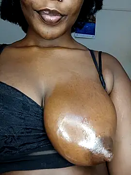 Snapshot of Nubian_aszz chatting on 10-20-25, 06:59 Nubian aszz online show from 10-20-25, 06:59