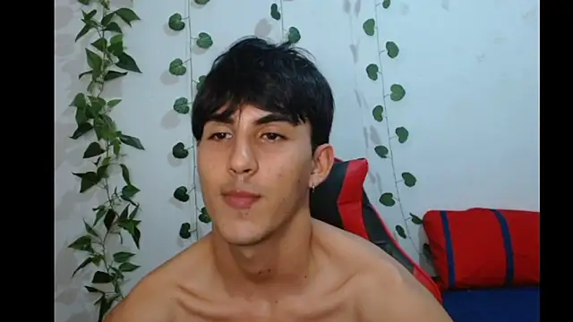 Snapshot of neithanzynxx chatting on 02-28-25, 07:35 neithanzynxx online show from 02-28-25, 07:35