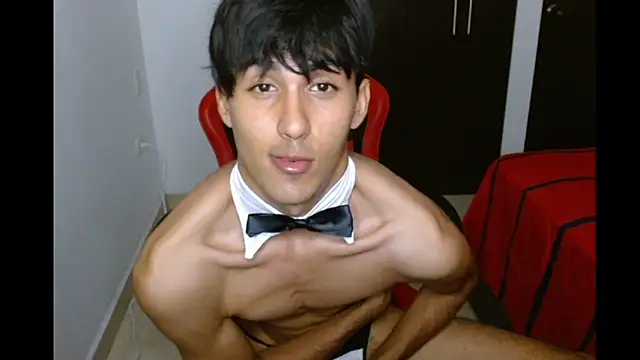 Snapshot of neithanzynxx chatting on 03-14-25, 10:49 neithanzynxx online show from 03-14-25, 10:49