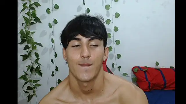 Snapshot of neithanzynxx chatting on 03-07-25, 01:42 neithanzynxx online show from 03-07-25, 01:42