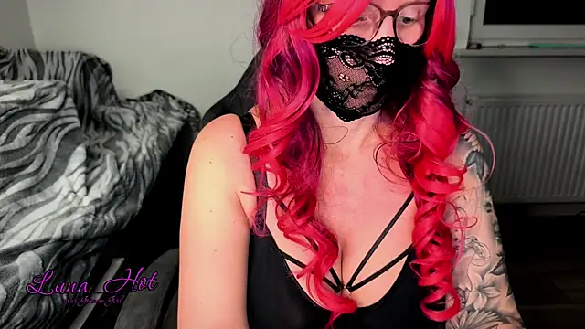 Lunalein online show from 01-06-26, 06:56