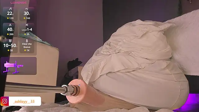  Ashley 33 online show from 12-13-25, 08:04