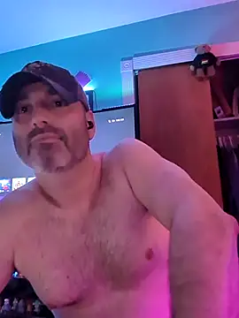 Snapshot of Novabear6996 chatting on 02-16-26, 06:01 Novabear6996 online show from 02-16-26, 06:01