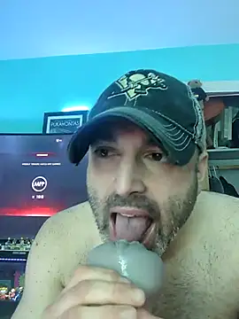 Snapshot of Novabear6996 chatting on 02-17-26, 03:59 Novabear6996 online show from 02-17-26, 03:59