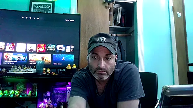 Novabear6996 online show from 11-14-25, 05:11