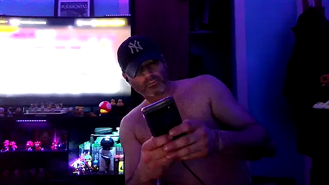 Novabear6996 online show from 11-28-25, 12:05