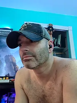 Snapshot of Novabear6996 chatting on 05-04-26, 04:10 Novabear6996 online show from 05-04-26, 04:10