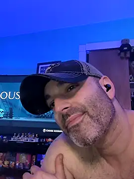 Snapshot of Novabear6996 chatting on 05-22-26, 04:54 Novabear6996 online show from 05-22-26, 04:54