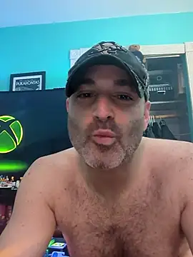 Snapshot of Novabear6996 chatting on 06-12-26, 04:10 Novabear6996 online show from 06-12-26, 04:10