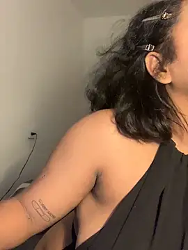 Dahiana Giil online show from 11-21-25, 06:56