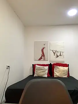 Dahiana Giil online show from 09-26-25, 05:47