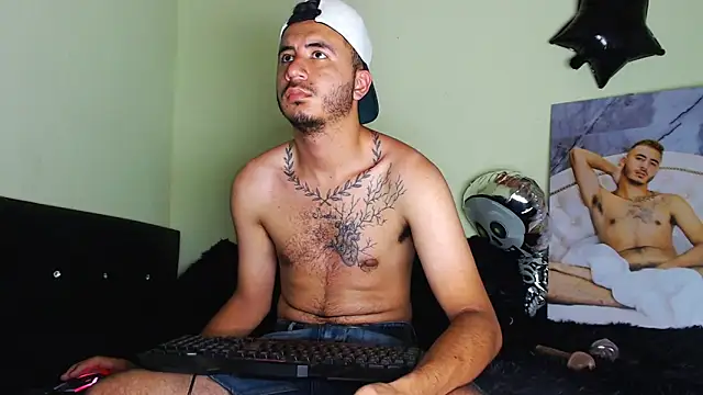 AdamParker  online show from 11-04-25, 12:14