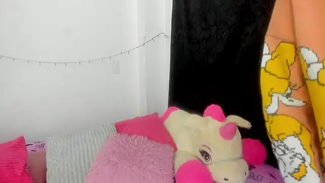 Snapshot of Danna_Myst chatting on 02-22-26, 11:23 Danna Myst online show from 02-22-26, 11:23