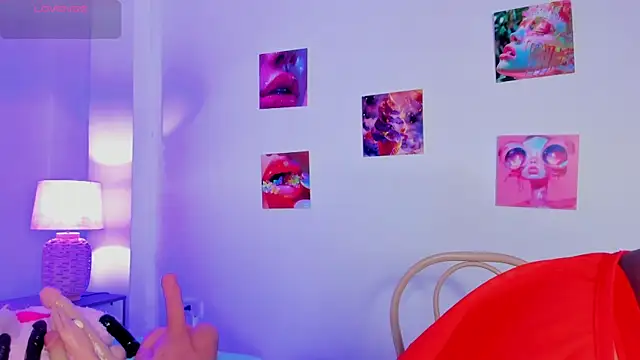 naomy 68 online show from 03-26-26, 02:54