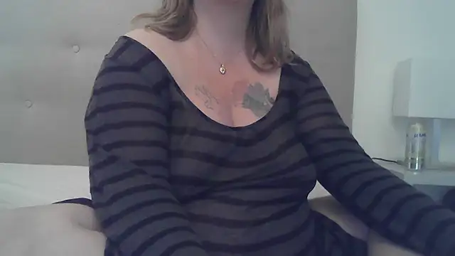 sizha6 online show from 10-31-25, 11:51