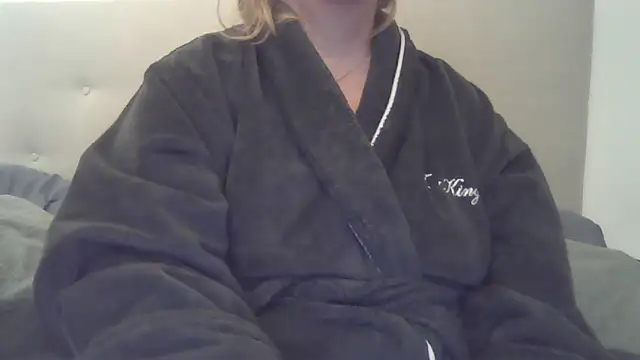 sizha6 online show from 10-15-25, 04:44