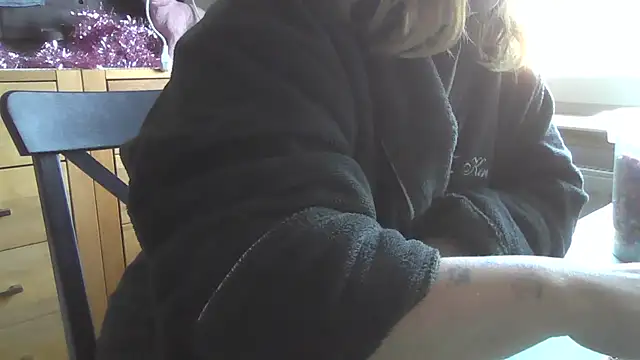 sizha6 online show from 09-19-25, 05:44