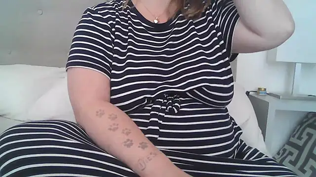 sizha6 online show from 09-27-25, 08:09