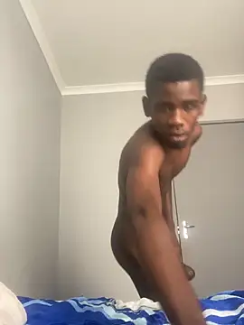 Flamingomu online show from 04-28-26, 07:57