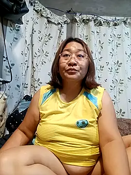 Snapshot of hotchubby88 chatting on 10-24-25, 03:38 hotchubby88 online show from 10-24-25, 03:38