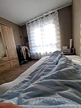 Snapshot of DerechteJunge chatting on 02-22-25, 10:51 DerechteJunge online show from 02-22-25, 10:51