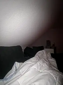 Snapshot of DerechteJunge chatting on 02-15-26, 02:34 DerechteJunge online show from 02-15-26, 02:34