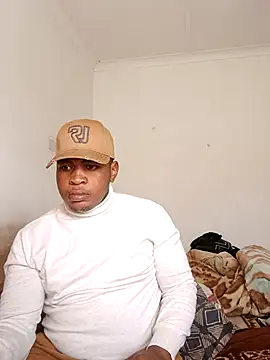 bosszonke123 online show from 04-19-26, 12:39