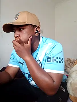 bosszonke123 online show from 05-05-26, 08:06