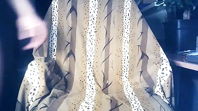 liquidio online show from 12-17-25, 06:35