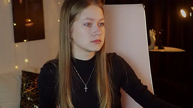 EveMundie online show from 03-19-26, 06:24