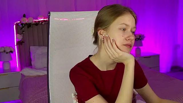 EveMundie online show from 02-14-26, 12:49