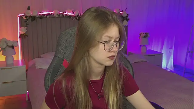 EveMundie online show from 11-11-25, 12:44