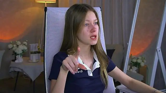 EveMundie online show from 02-25-26, 06:24